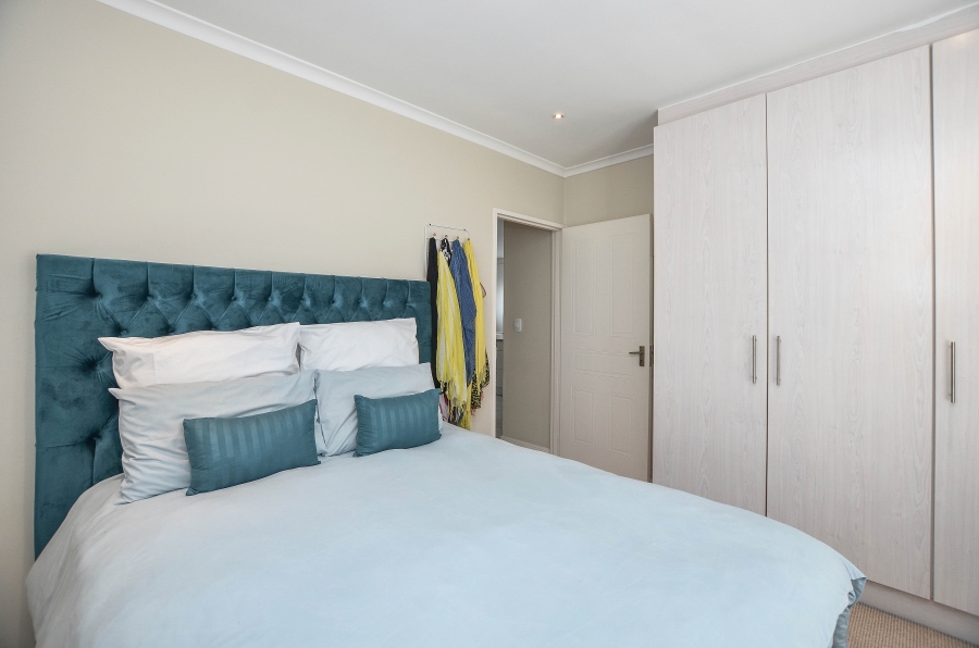 3 Bedroom Property for Sale in Sunningdale Western Cape